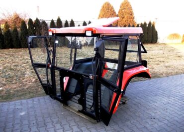 Kabina ciągnika C-360 TWORZYWO model 2017